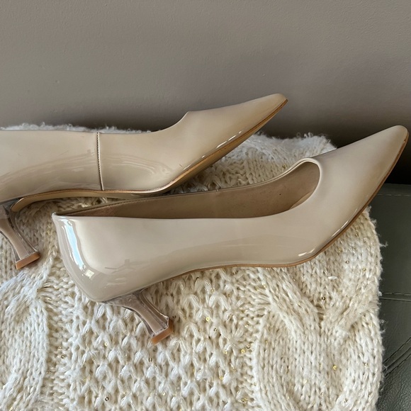 NIB $110 GIANNI BINI Rinna PATENT Pointed Toe KITTEN HEEL Nude PUMPS 9.5 - Picture 15 of 17